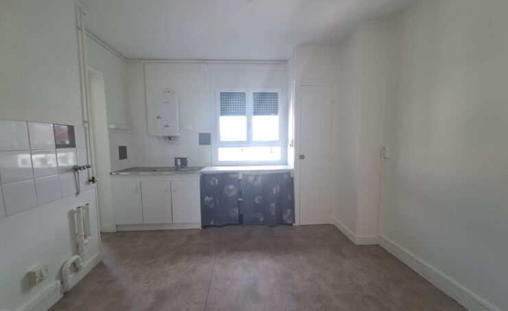 Appartement T4 74m² 63200 RIOM - Image 1
