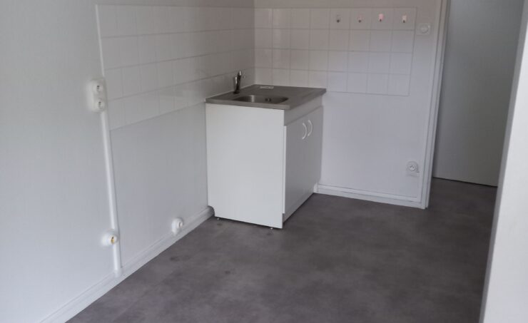 Appartement T4 84m² 63460 COMBRONDE - Image 2